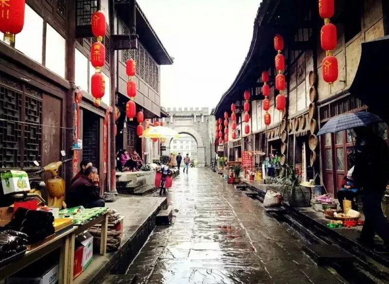 尽快推动长期护理保险制度落地实施 把这项民心工程 好事办好 实事办实